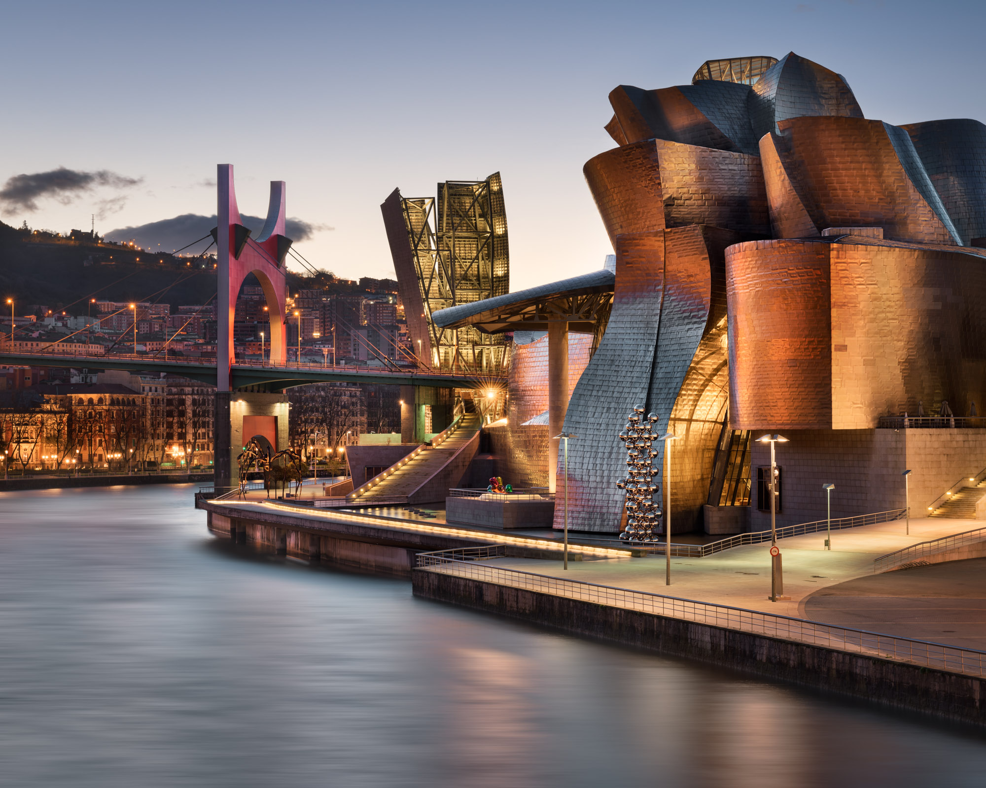 Guggenheim Bilbao And La Salve Bridge At Dawn Stock Photo Anshar Images